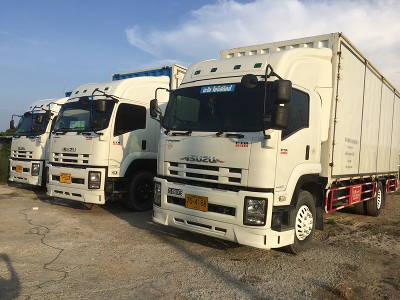 รถขนส่ง