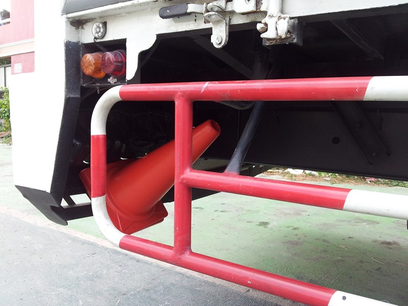 รถขนส่ง